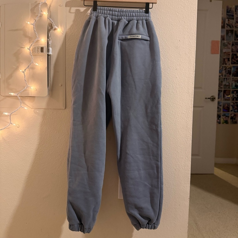 Comfrt Signature Sweatpants in Sky (Blue) - Picture 2 of 10
